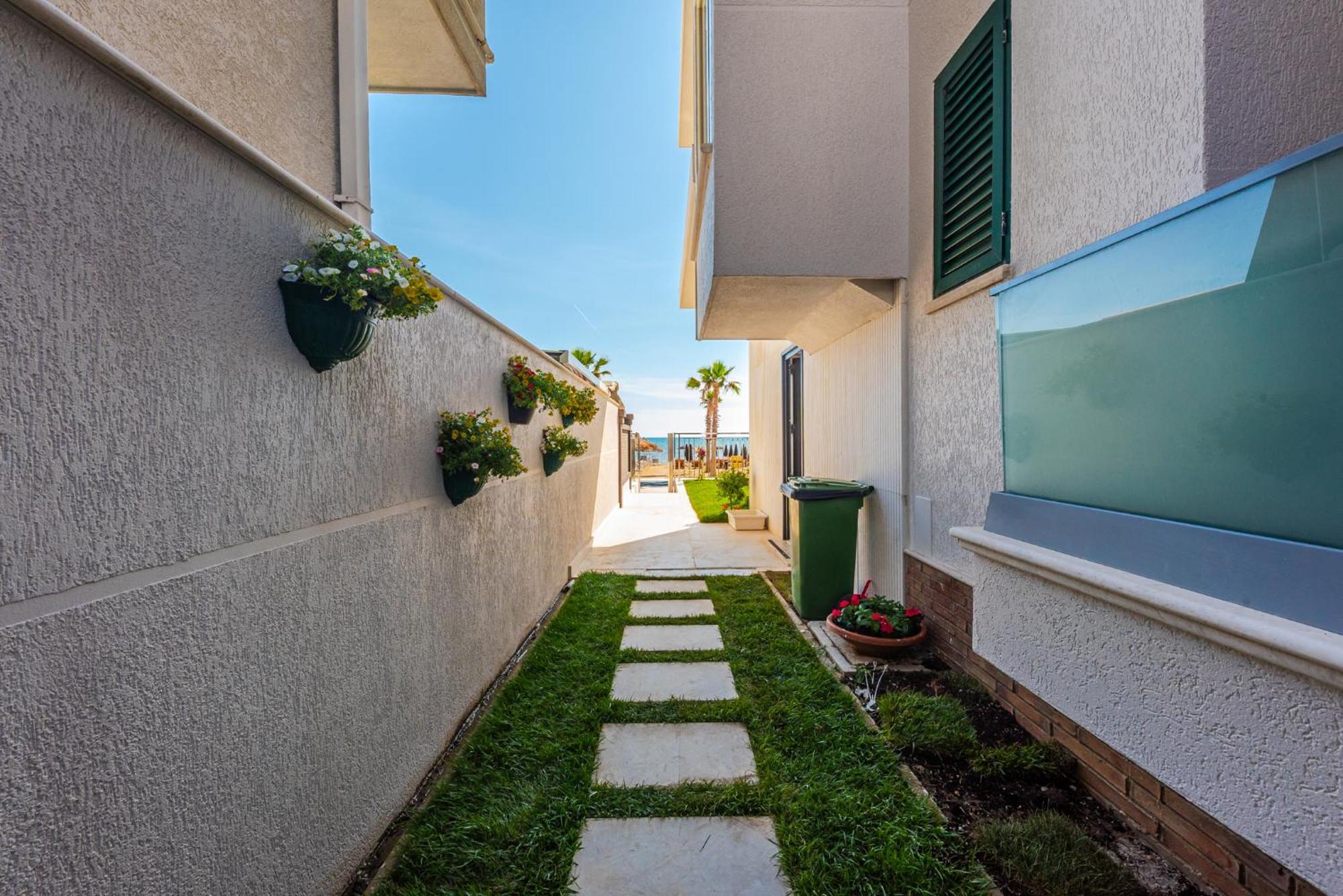 Sea View Apartments Eldo Durrës Exterior foto